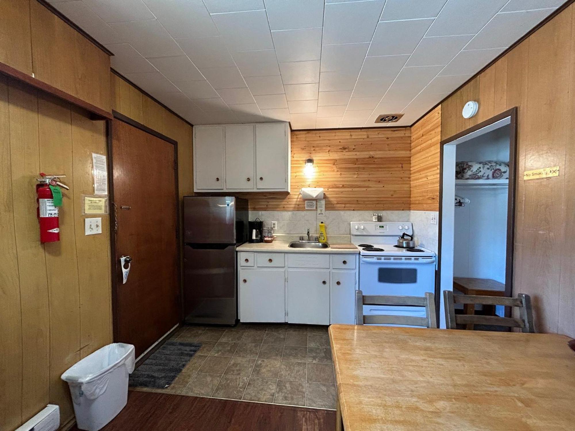 Dolphin Motel Tofino Luaran gambar