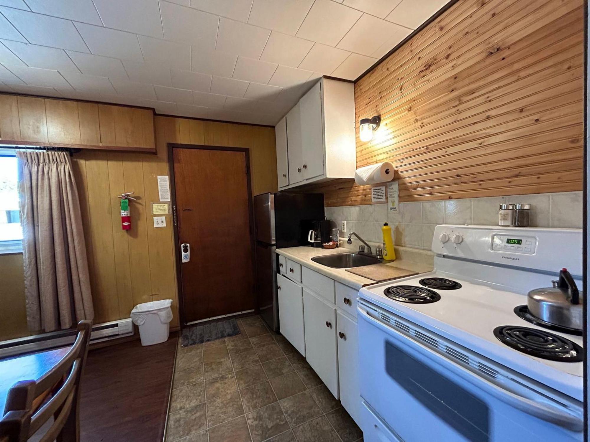 Dolphin Motel Tofino Luaran gambar