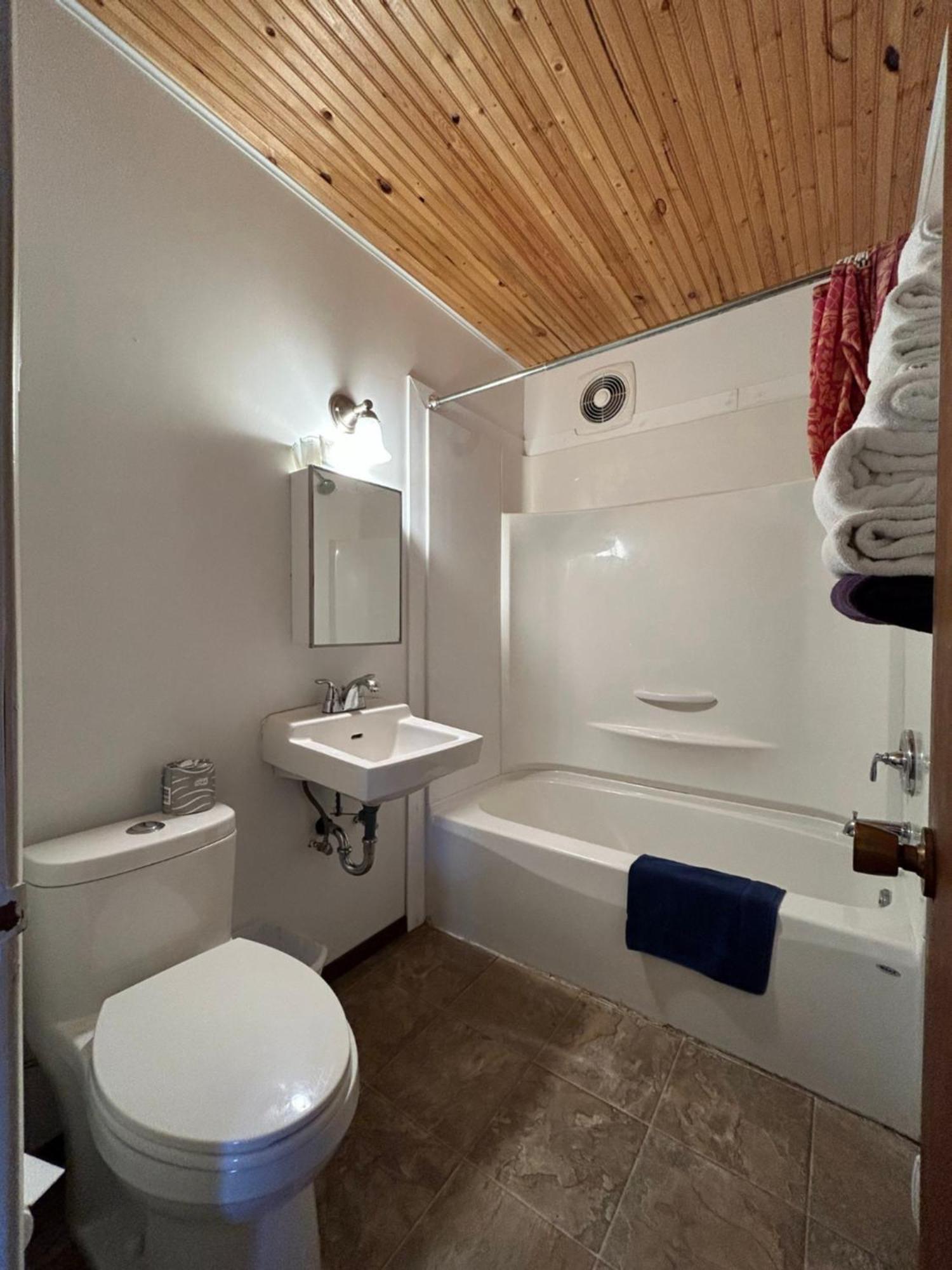 Dolphin Motel Tofino Luaran gambar